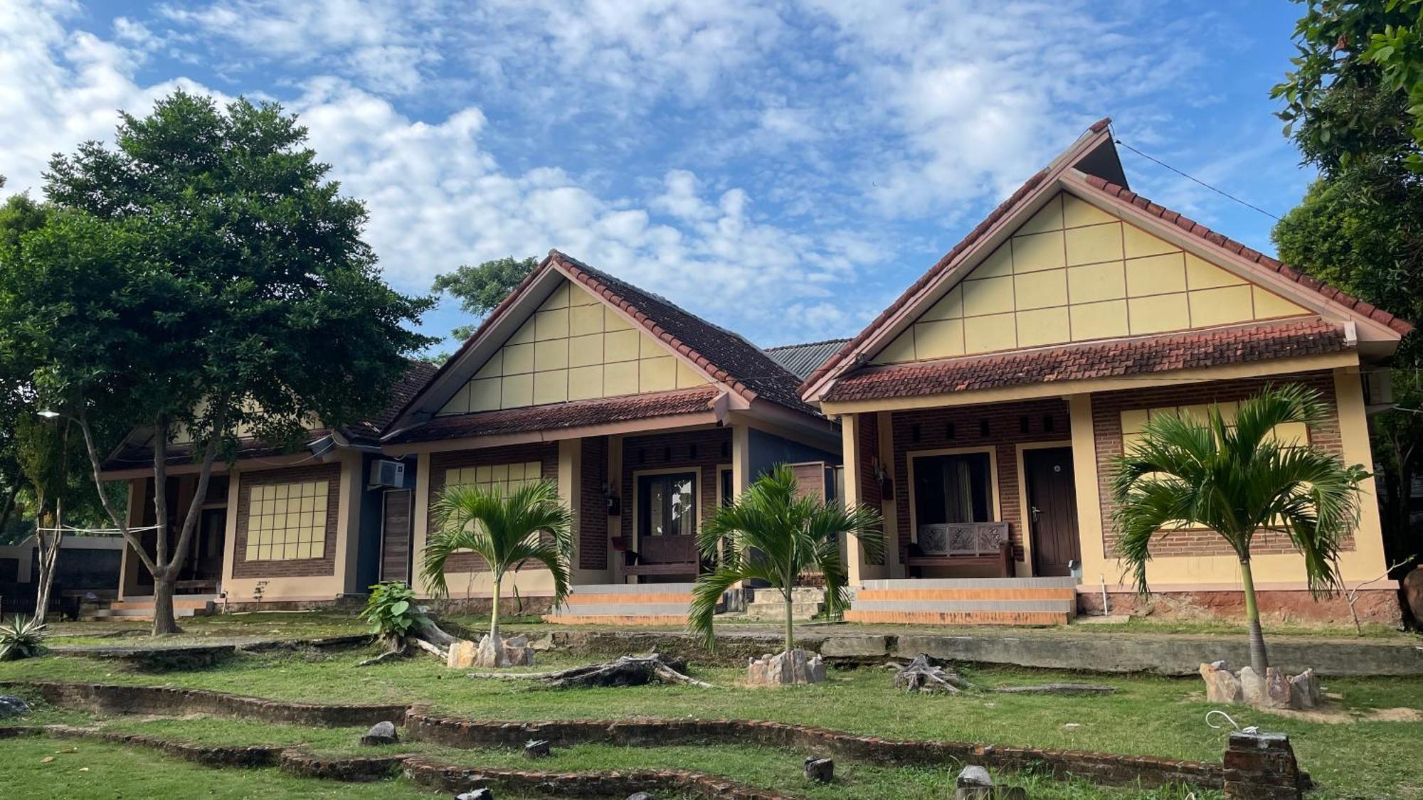 Mangrove Inn Karimunjawa Εξωτερικό φωτογραφία