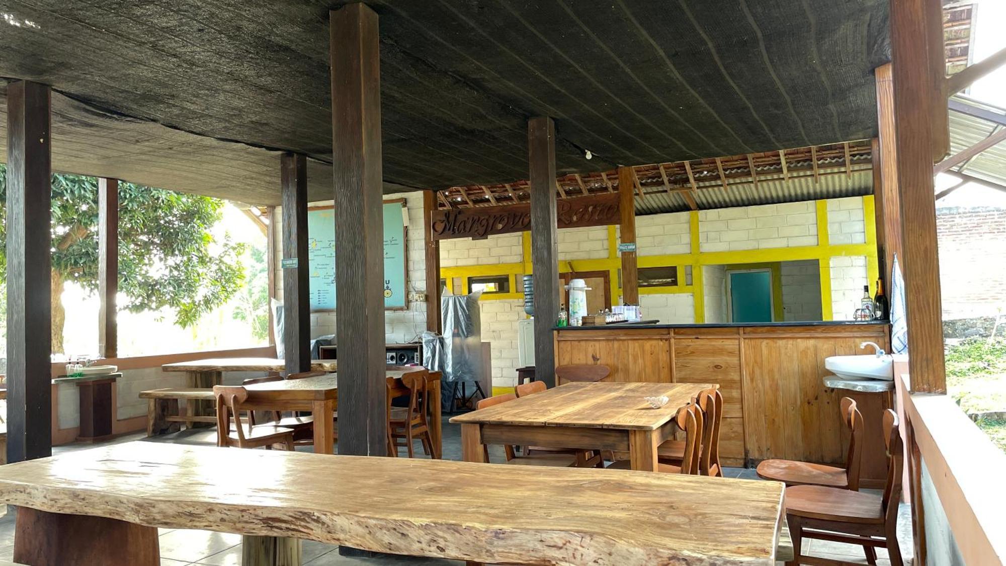 Mangrove Inn Karimunjawa Εξωτερικό φωτογραφία