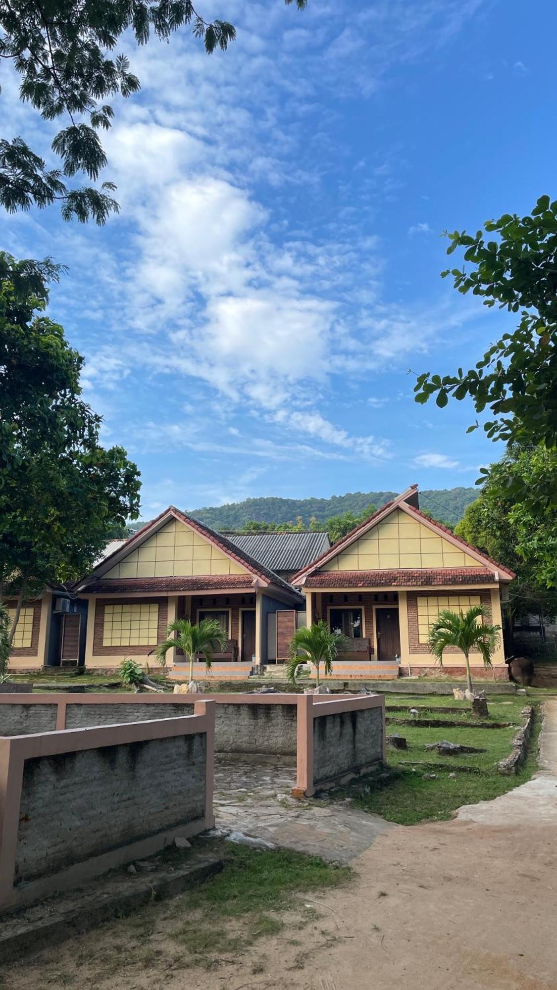 Mangrove Inn Karimunjawa Εξωτερικό φωτογραφία