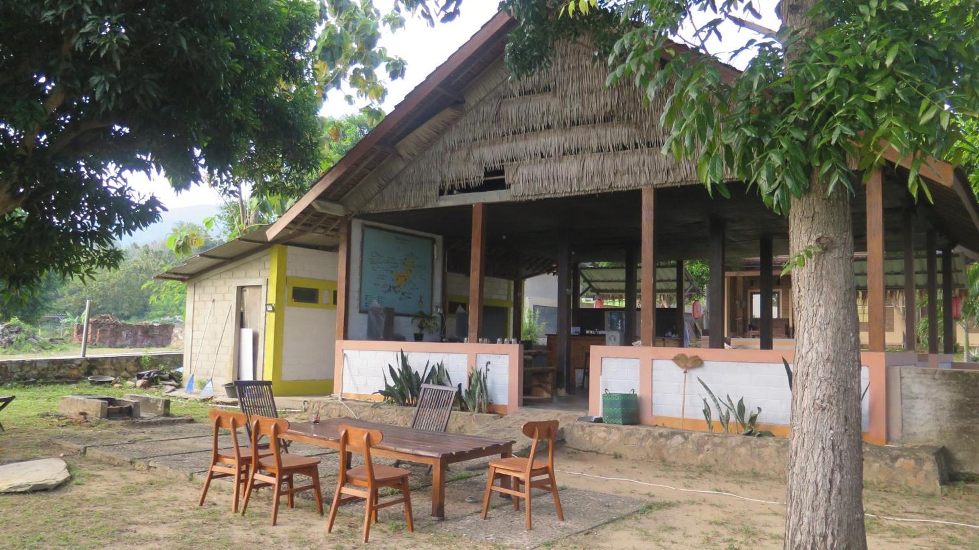 Mangrove Inn Karimunjawa Εξωτερικό φωτογραφία