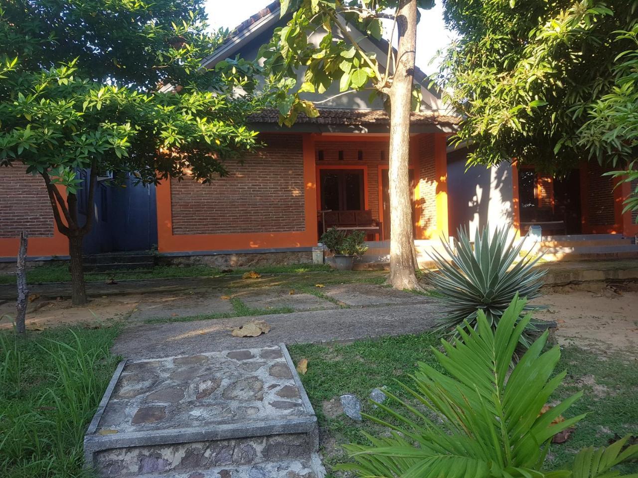 Mangrove Inn Karimunjawa Εξωτερικό φωτογραφία